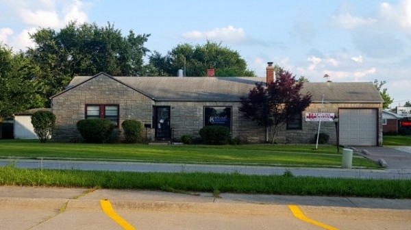 Listing Image #1 - Business for sale at 1104 Normal Street, Kirksville MO 63501