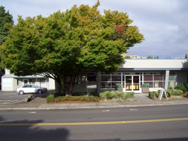 Listing Image #1 - Office for sale at 2400 - 2402 Broadway Street, Vancouver WA 98660