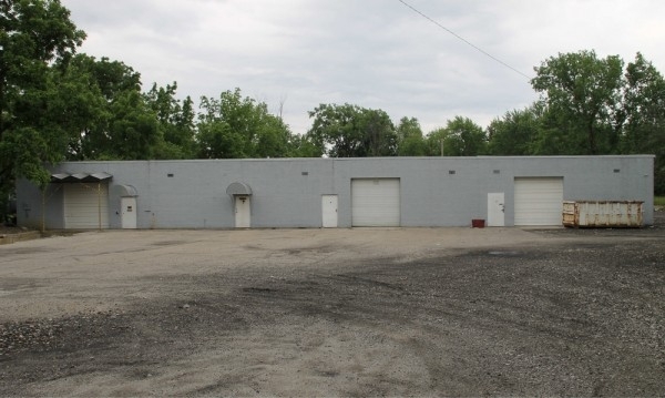 Listing Image #1 - Industrial for sale at 1945 Jackson Rd, Columbus OH 43223 Listing Image #1 - Industrial for sale at 1945 Jackson Rd, Columbus OH 43223