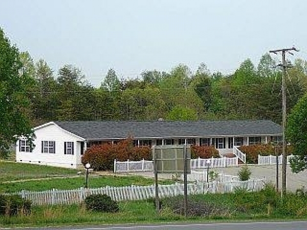 Listing Image #1 - Retail for sale at 3938 West Third St, Farmville VA 23901 Listing Image #1 - Retail for sale at 3938 West Third St, Farmville VA 23901