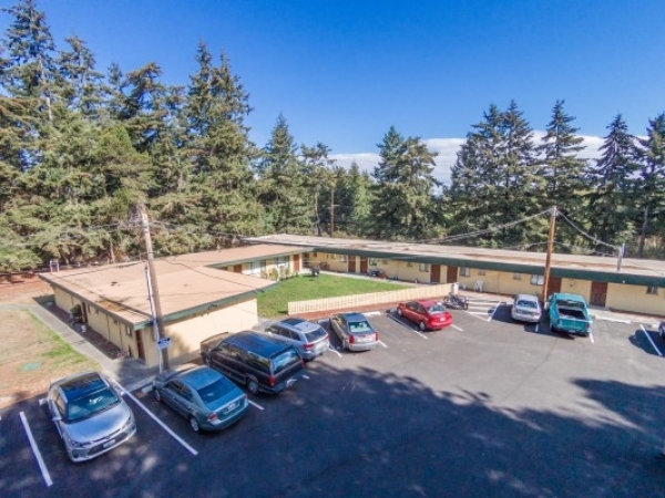 Listing Image #1 - Multi-family for sale at 3125 Oak Harbor Rd, Oak Harbor WA 98277