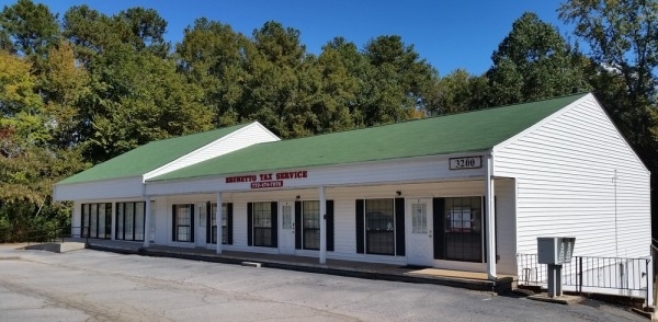 Listing Image #1 - Retail for sale at 3200 North Henry Boulevard, Stockbridge GA 30281