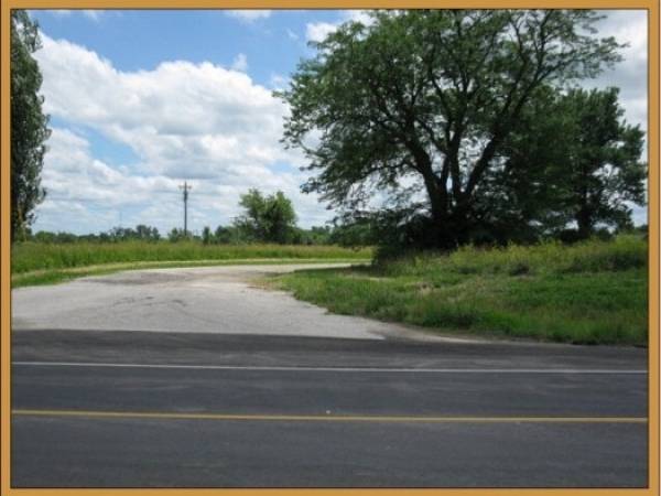 Listing Image #1 - Land for sale at 2312 E Illinois Street, Kirksville MO 63501