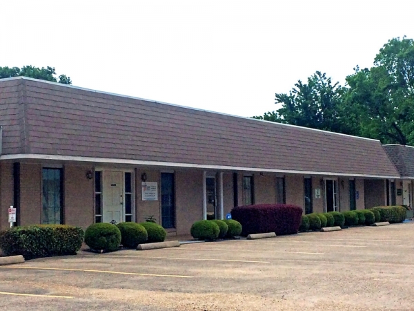 Listing Image #1 - Office for sale at 1945 E. 70th Street, Suite E, Shreveport LA 71105 Listing Image #1 - Office for sale at 1945 E. 70th Street, Suite E, Shreveport LA 71105