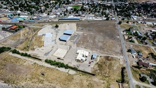 Listing Image #1 - Industrial for sale at 3001 Broadway Avenue, Baker City OR 97814