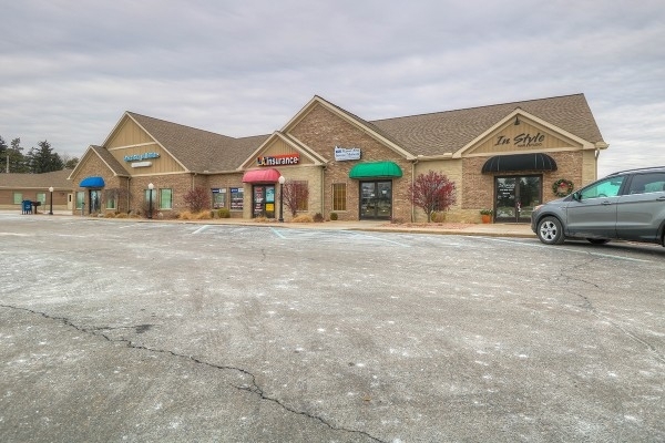 Listing Image #1 - Shopping Center for sale at 806 Hogsback Rd., Mason MI 48854