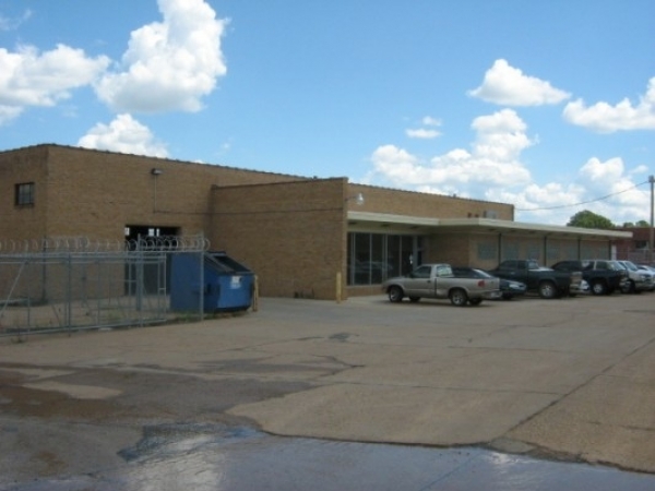Listing Image #1 - Industrial for sale at 2135 McClellan 2135, Shreveport LA 71103 Listing Image #1 - Industrial for sale at 2135 McClellan 2135, Shreveport LA 71103