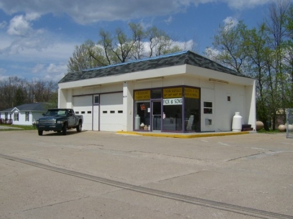 Listing Image #1 - Retail for sale at 7006 W. Houghton Lake Road, Houghton Lake MI 48629