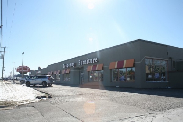 Listing Image #1 - Retail for sale at 2700 E Grand River Ave, Howell MI 48843 Listing Image #1 - Retail for sale at 2700 E Grand River Ave, Howell MI 48843