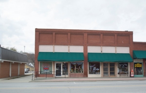 Listing Image #1 - Retail for sale at 1218-1220 S. Broadway Street, Oak Grove MO 64075