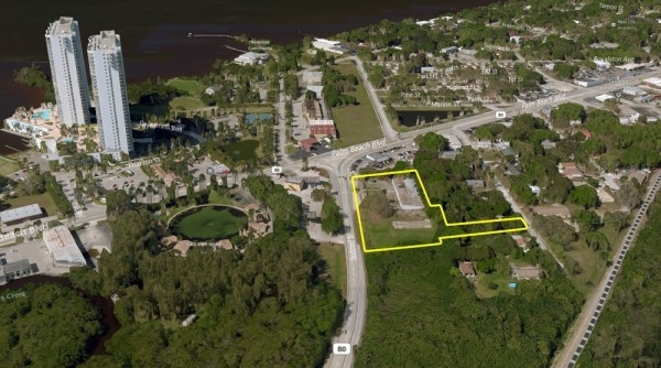 Listing Image #1 - Land for sale at 1211 Seaboard Street, Fort Myers FL 33916