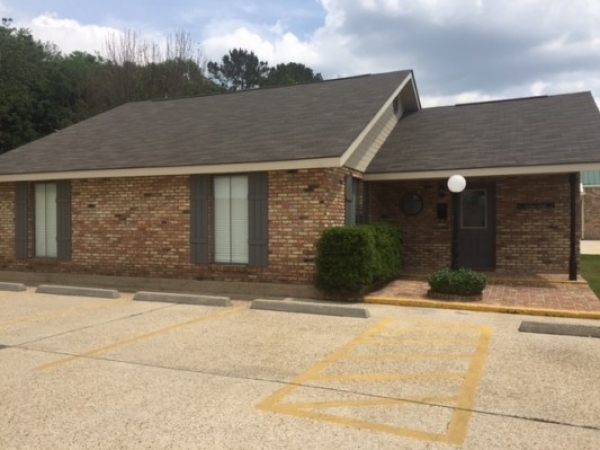 Listing Image #1 - Office for sale at 9435 Lindale Ave, Baton Rouge LA 70815