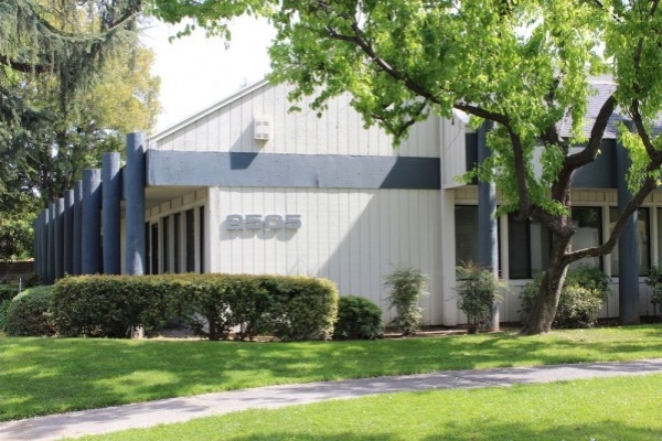Listing Image #1 - Office for sale at 2505-A W Shaw Ave, Fresno CA 93711