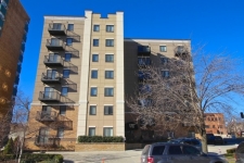 Listing Image #1 - Multi-family for sale at 4700 Roanoke Parkway, Kansas City MO 64112
