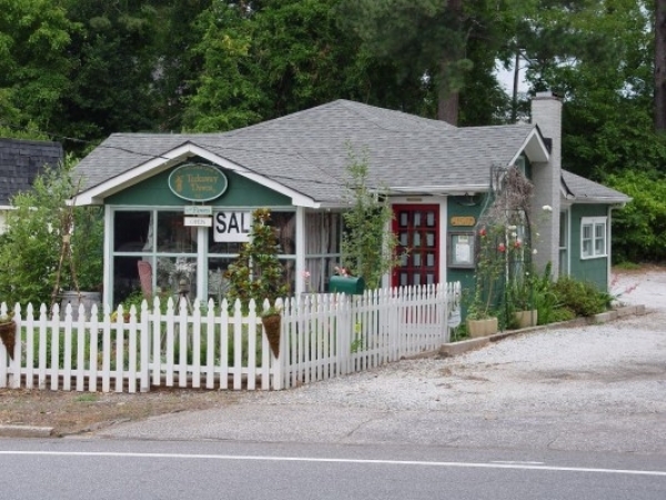 Listing Image #1 - Retail for sale at 150 Hilderbrand Drive, Sandy Springs GA 30328