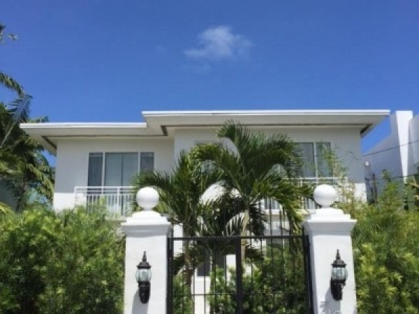 Listing Image #1 - Multi-family for sale at 3921 N Meridian Ave, Miami Beach FL 33140