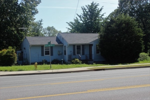 Listing Image #1 - Office for sale at 6636 Shallowford Rd, Chattanooga TN 37421 Listing Image #1 - Office for sale at 6636 Shallowford Rd, Chattanooga TN 37421