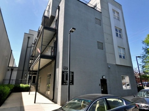 Listing Image #1 - Office for sale at 707 McNinch St, Charlotte NC 28208