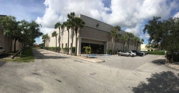 Listing Image #1 - Industrial for sale at 1100 NW 33 Street, Pompano Beach FL 33064