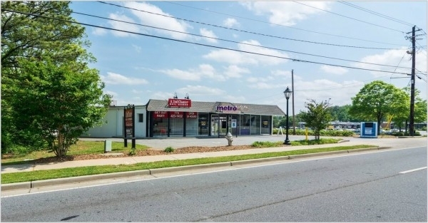 Listing Image #1 - Retail for sale at 1073 Alpharetta St, Roswell GA 30075