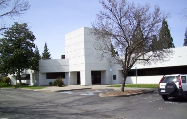 Listing Image #1 - Office for sale at 2445 Albatross Way, Sacramento CA 95820