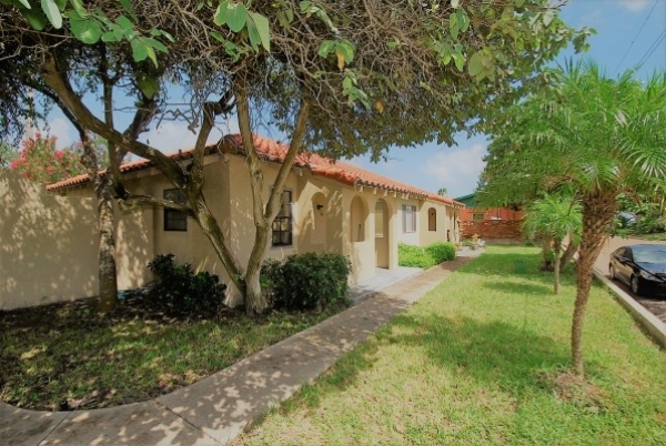 Listing Image #1 - Multi-family for sale at 542 Polk St., Port Isabel TX 78578 Listing Image #1 - Multi-family for sale at 542 Polk St., Port Isabel TX 78578
