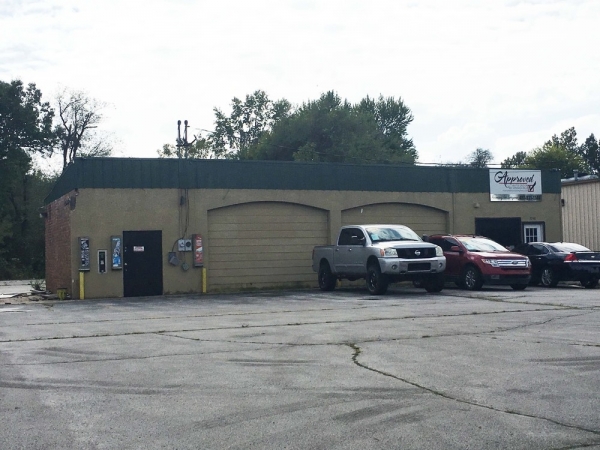 Listing Image #1 - Retail for sale at 2740 W Sunshine, Springfield MO 65803