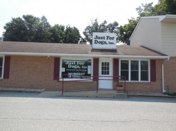 Listing Image #1 - Business for sale at 22423 Jefferson Blvd, Smithsburg MD 21783