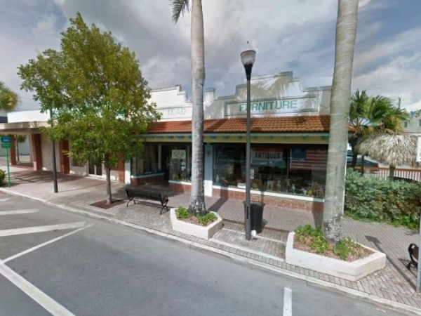 Listing Image #1 - Retail for sale at 131 N Krome Ave, Homestead FL 33030 Listing Image #1 - Retail for sale at 131 N Krome Ave, Homestead FL 33030