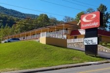 Listing Image #1 - Motel for sale at 3400 E Cumberland Rd, Bluefield WV 24701