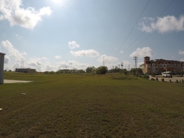 Listing Image #1 - Land for sale at 400 W. Oaklawn Rd, Pleasanton TX 78064