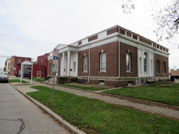 Listing Image #1 - Retail for sale at 119 W. Mitchell St, Kendallville IN 46755 Listing Image #1 - Retail for sale at 119 W. Mitchell St, Kendallville IN 46755