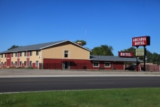 Listing Image #1 - Hotel for sale at 3655 10th Street, Gering NE 69341