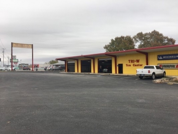 Listing Image #1 - Retail for sale at 553 S Business IH-35, New Braunfels TX 78130 Listing Image #1 - Retail for sale at 553 S Business IH-35, New Braunfels TX 78130