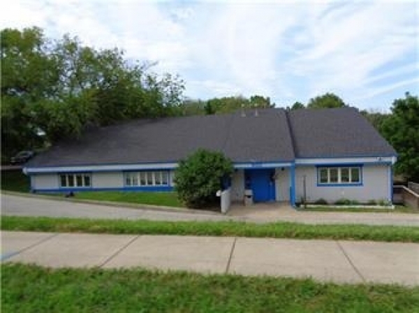 Listing Image #1 - Business for sale at 900 NE Barry Rd, Kansas City MO 64152