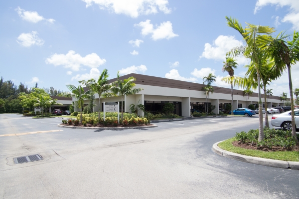 Listing Image #1 - Office for sale at 5400 S University Drive, Davie FL 33328 Listing Image #1 - Office for sale at 5400 S University Drive, Davie FL 33328