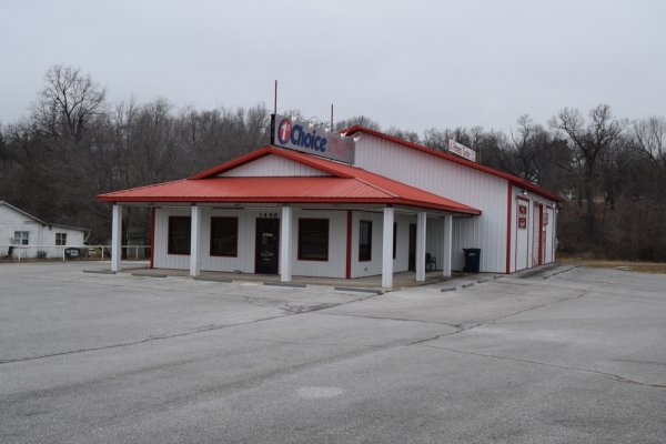 Listing Image #1 - Office for sale at 1400 Waldo Halter Memorial Dr, Neosho MO 64850 Listing Image #1 - Office for sale at 1400 Waldo Halter Memorial Dr, Neosho MO 64850