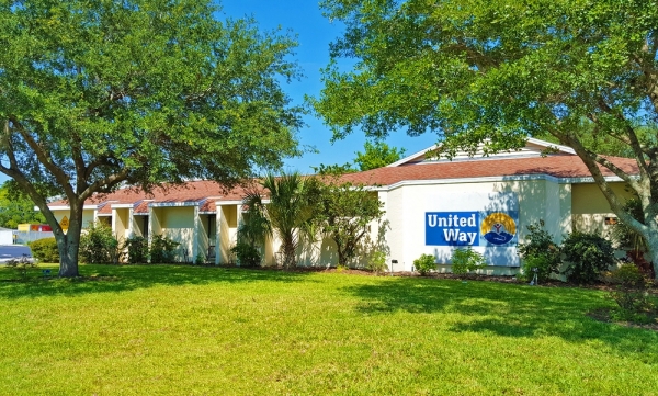 Listing Image #1 - Office for sale at 1701 Tamiami Trail, Bradenton FL 34205 Listing Image #1 - Office for sale at 1701 Tamiami Trail, Bradenton FL 34205