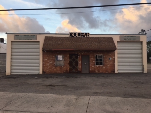 Listing Image #1 - Industrial for sale at 250 S. Dixie Highway, Pompano Beach FL 33060