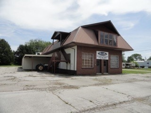 Listing Image #1 - Industrial for sale at 510 S Dixie St, Horse Cave KY 42749
