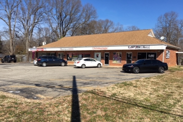 Listing Image #1 - Retail for sale at 1102 Union Road, Gastonia NC 28054