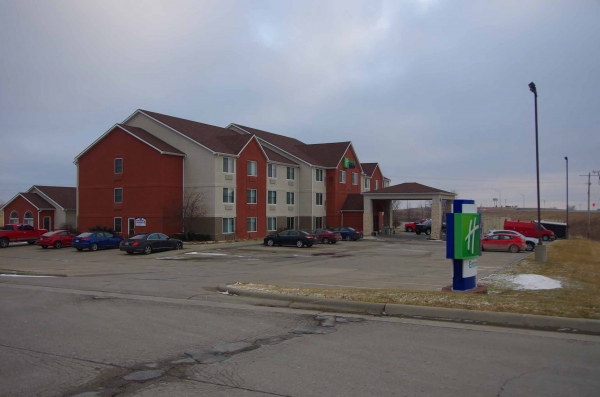 Listing Image #1 - Hotel for sale at 2929 S. Main St., Maryville MO 64507 Listing Image #1 - Hotel for sale at 2929 S. Main St., Maryville MO 64507
