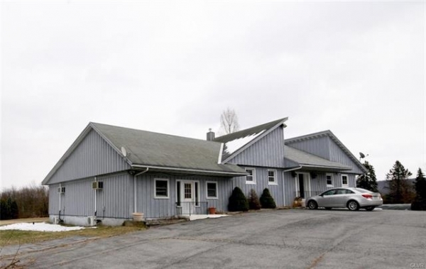 Listing Image #1 - Office for sale at 1413 State St, Mertztown PA 19539