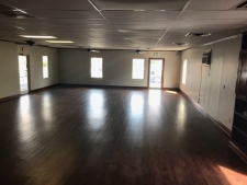 Listing Image #3 - Office for sale at 709 S First Street, Union City TN 38261